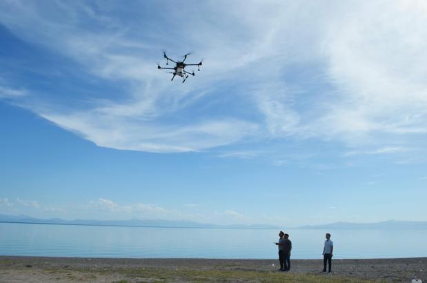 Adilcevaz'da sivrisinekle mücadele için doren kullanılıyor