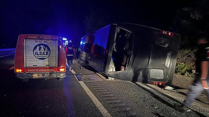Kastamonu'da yolcu otobüsü devrildi: 10 yaralı