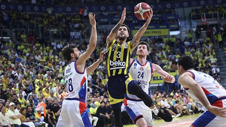 Fenerbahçe Beko, final serisinin 4'üncü maçında Anadolu Efes'i ağırlayacak