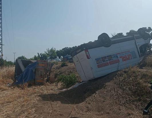 Şanlıurfa'da kamyonetle minibüs çarpıştı: 1 ölü, 2 yaralı