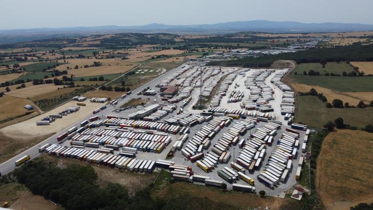 Hamzabeyli Sınır Kapısı'nda TIR park kapasitesi, 1350 araca çıkarıldı