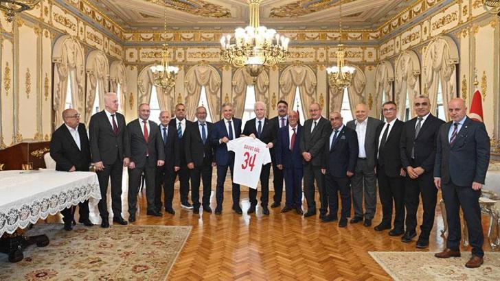 Ali Düşmez'den İstanbul Valisi Davut Gül'e ziyaret