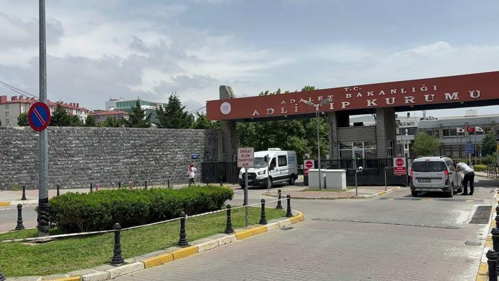 İstanbul - Gaziosmanpaşa'da asansör boşluğuna düşerek ölen Ersin Öztürk'ün cenazesi Adli Tıp'tan alındı