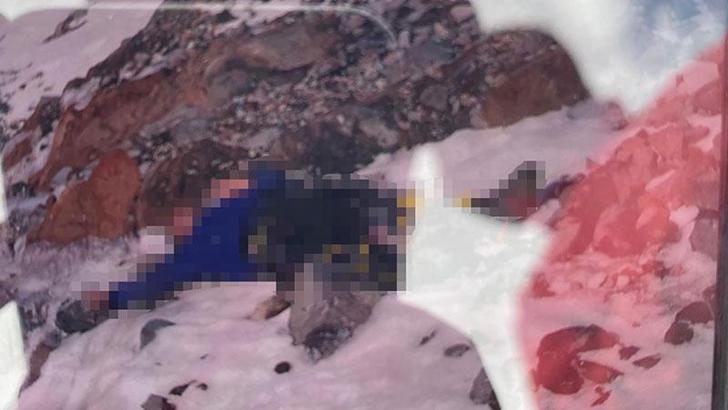 Ağrı Dağı'na zirve tırmanışında İranlı dağcı öldü; 4 bin 300 metredeki cenaze için ekipler çalışma başlattı
