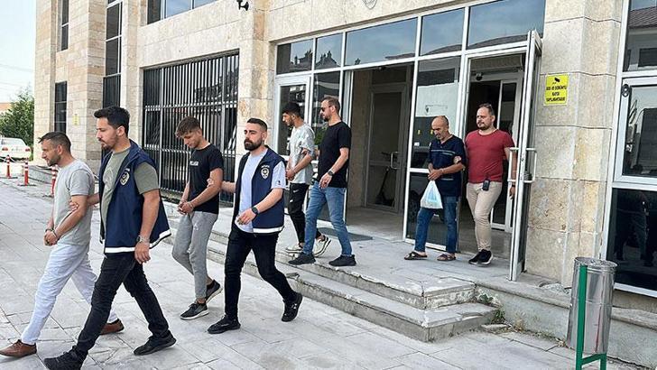 250 saat kamera görüntüsü izlenerek yakalanan 4 hırsızlık şüphelisi tutuklandı