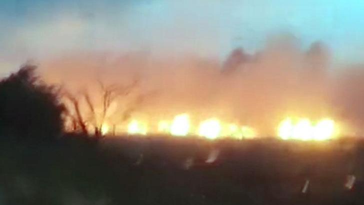 Elektrik teli koptu, çıkan yangında 5 dönüm arpa ekili tarla zarar gördü