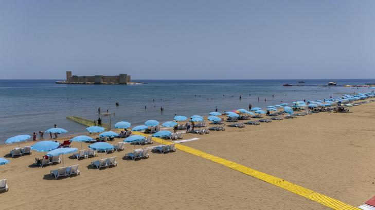 Mersin plajları yaz sezonuna hazır