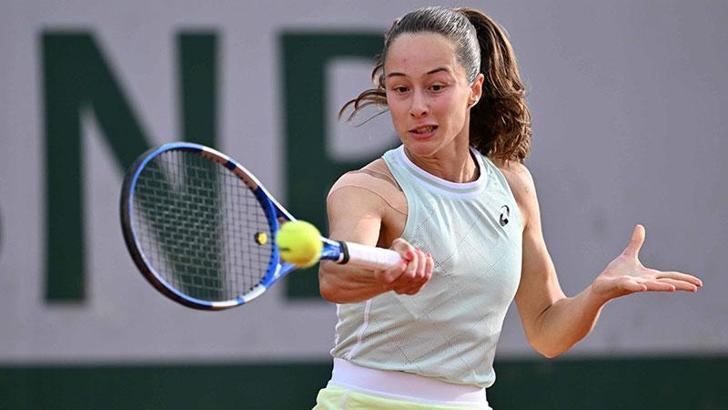Milli tenisçi Zeynep Sönmez'den bir ilk