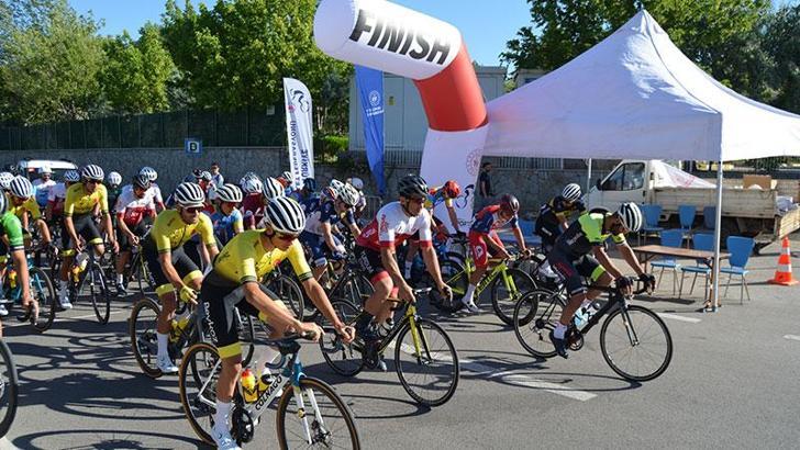 Türkiye Yol Bisikleti Şampiyonası'nın Kapadokya etabı başladı