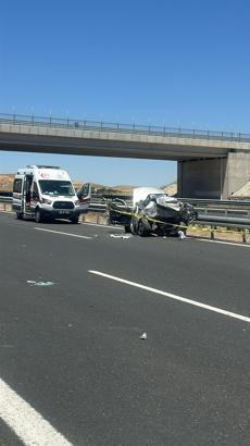 Ankara'da kamyonet, otomobile çarptı; 1 öldü, 2 yaralı