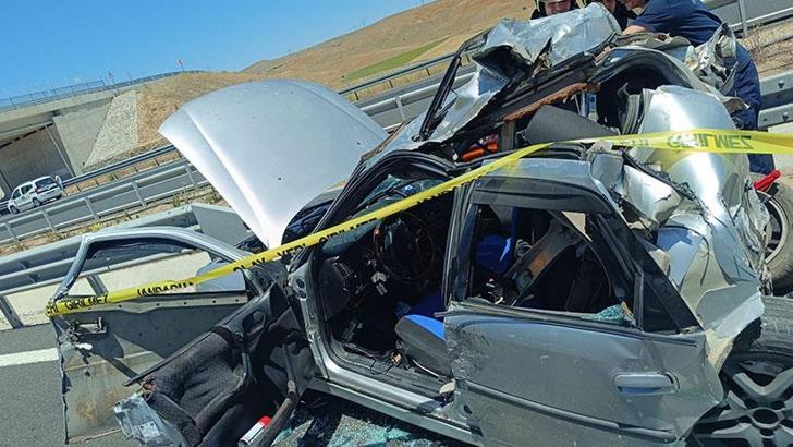 Ankara'da kamyonet, otomobile çarptı; 1 ölü, 2 yaralı