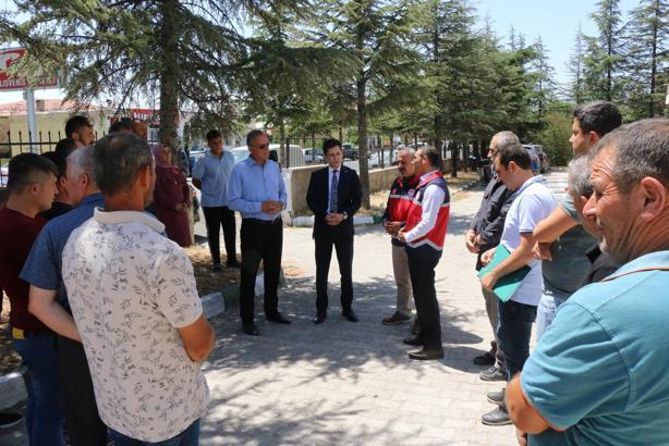 Altunhisar'da 100 çiftçiye yüzde 70 hibeli buzağı kulübesi