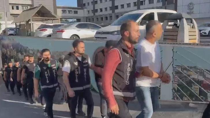 Kuyumcuymuş gibi işlem yaparak komisyon karşılığı 15 milyar para çektiler