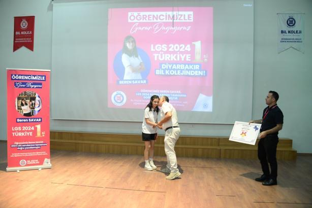 LGS birincisi Beren, yurt dışında bir şirkette CEO olmak istiyor