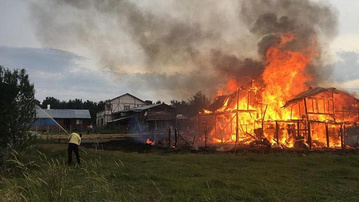 Bolu'da yayla evi, yangında küle döndü