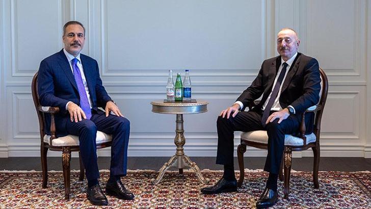 Bakan Fidan, Azerbaycan Cumhurbaşkanı Aliyev ile bir araya geldi