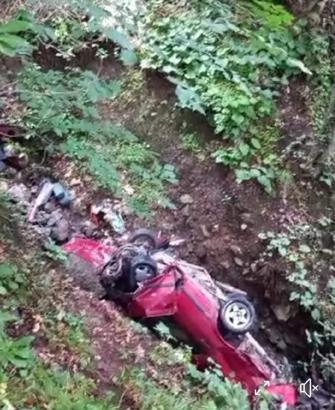 Trabzon'da dereye uçan otomobilin sürücüsü öldü
