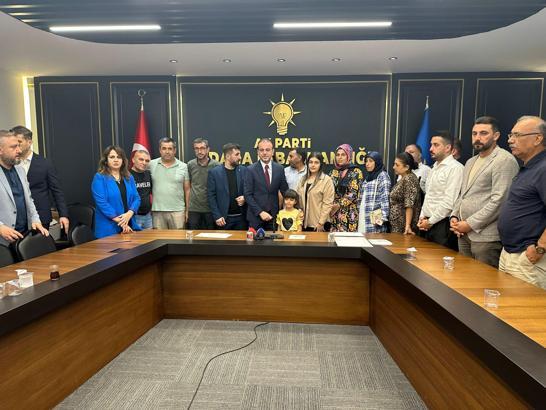 İşten çıkarılan işçilere AK Parti'den avukat desteği