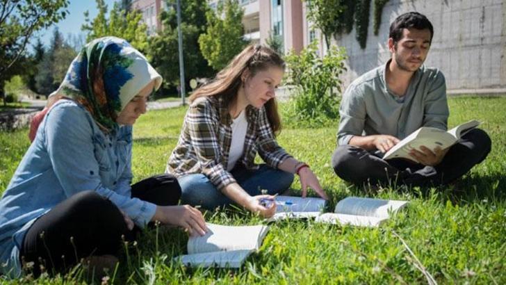 YÖK Başkanı Özvar: En önemli çalışmamız, 2'nci öğretim programlarının kapatılması olmuştur