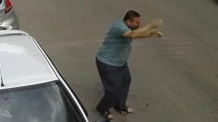 Eniştenin, eski iş ortağı kayınbiraderlerini vurup intihara kalkıştığı olay kamerada