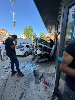 7 araçlık zincirleme kazada, 3 kişi yaralandı