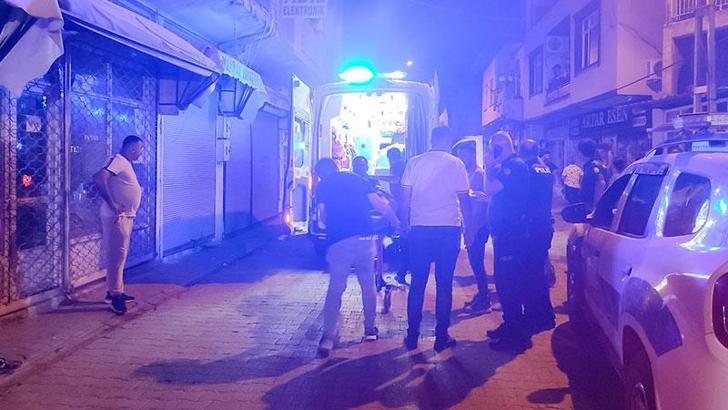 Adana'da, sokakta tartıştığı iki kardeşi bıçakla yaraladı