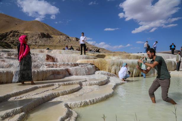 Van'ın Pamukkalesi Başkale travertenleri yolu asfaltlandı