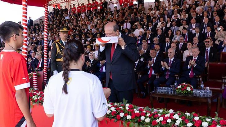 Kurtulmuş, 20 Temmuz Barış ve Özgürlük Bayramı Töreni’ne katıldı