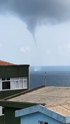 İstanbul - Arnavutköy'de hortum çıktı