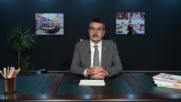 Bakan Tekin'den yabancı okul açıklaması: Mevzuat içine girmezlerse yok hükmündeler