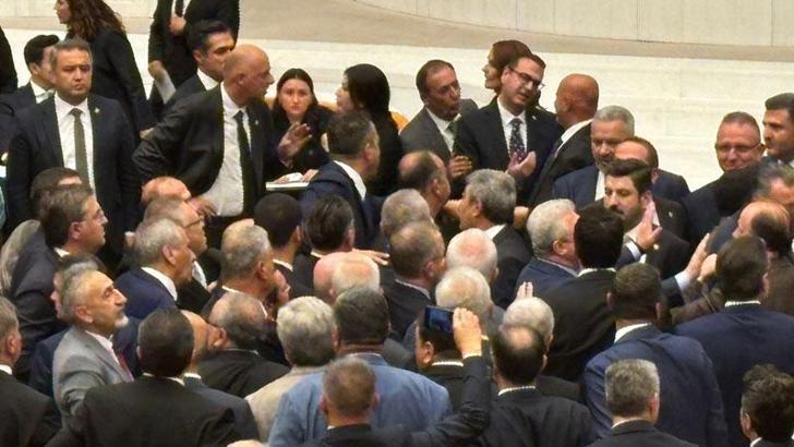 TBMM Genel Kurulu’nda arbede yaşandı