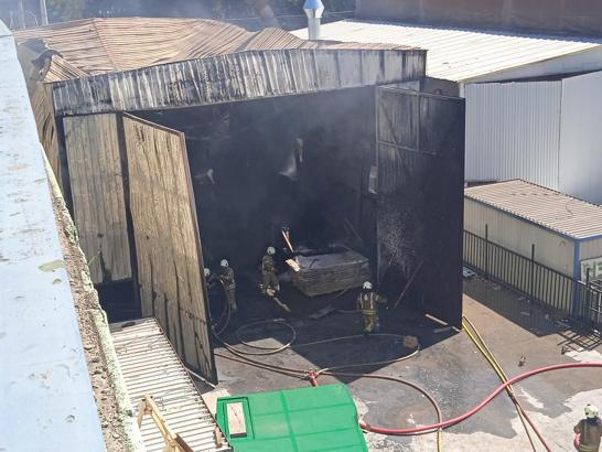 İstanbul - Tuzla'da yat imalathanesinde çıkan yangın söndürüldü(Geniş haber)