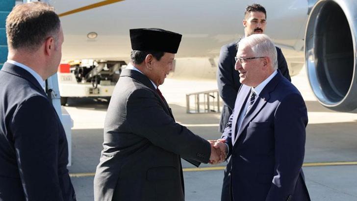 Bakan Güler, Endonezya Cumhurbaşkanı Subianto’yu karşıladı