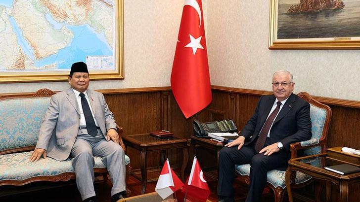 Bakan Güler, Endonezya Cumhurbaşkanı Subianto'yu karşıladı