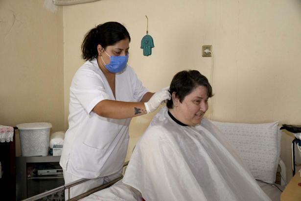 Kuşadası'nda 7 ayda toplam 733 kişiye 'evde bakım' hizmeti