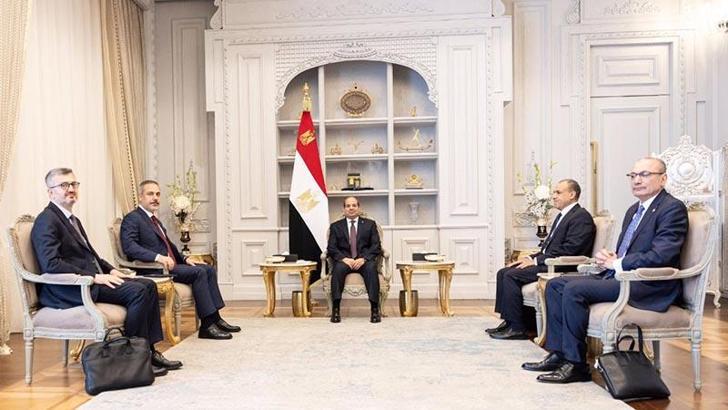Bakan Fidan, Mısır Cumhurbaşkanı es-Sisi ile görüştü