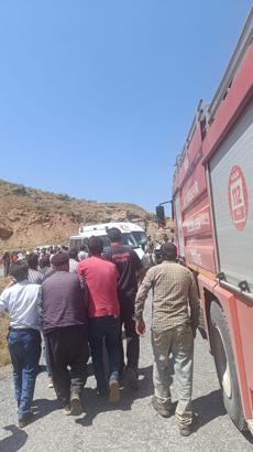 Van'da otomobil şarampole yuvarlandı: 2'si ağır, 4 yaralı