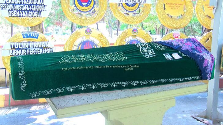 İstanbul - Türkiye'nin ilk kadın beyin cerrahı Aysima Altınok son yolculuğuna uğurlandı