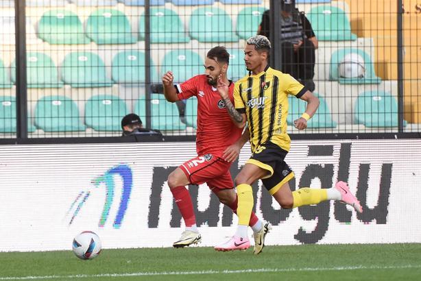 Manisa FK'ya artçı şok