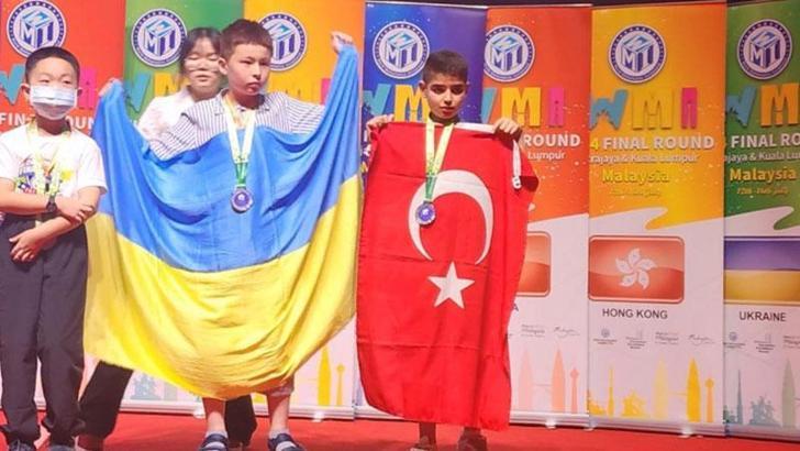 Ezel, Malezya'daki matematik yarışmasında dünya ikincisi oldu