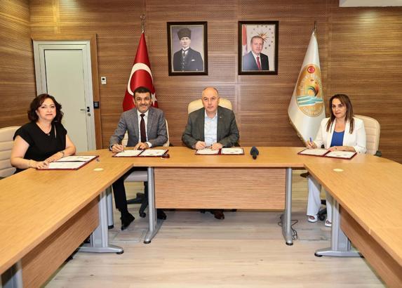 Aile sağlığı merkezi için arsa Büyükşehir'den bina hayırseverden