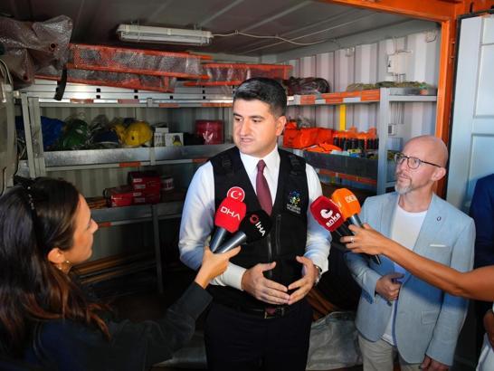 Ataşehir'de 17 mahalleye deprem konteynerı konuluyor