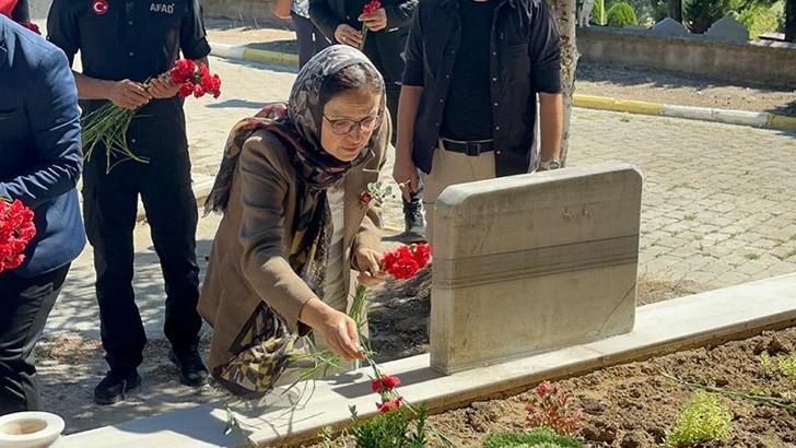 Yalova Valisi Kaya: 17 Ağustos sadece doğal afetin değil, milletimizin dayanışma ruhunun da sembolü olmuştur