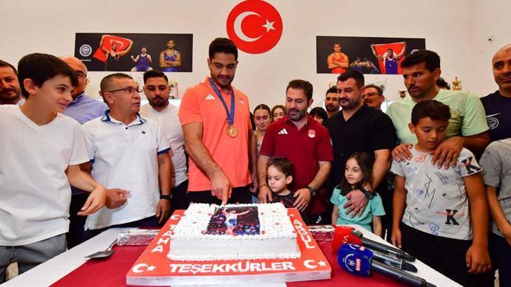 Şampiyon Taha Akgül'e veda: Böyle kararlar radikalce olur