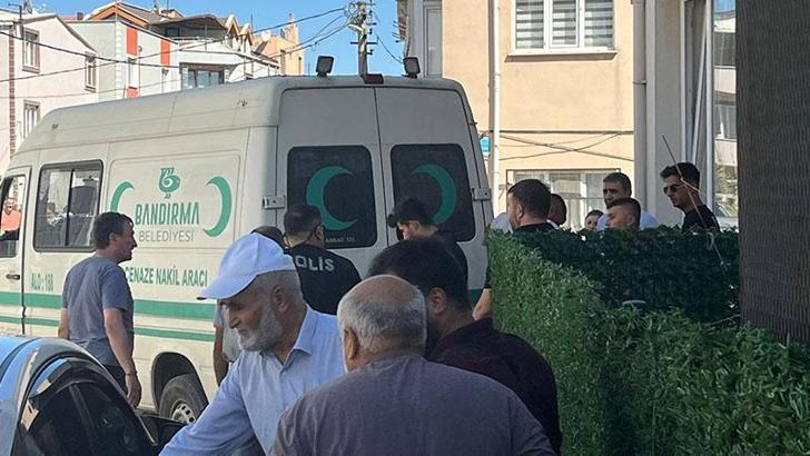 Birlikte yaşadığı kadını tabancayla öldürüp, kendi yaşamına da son verdi