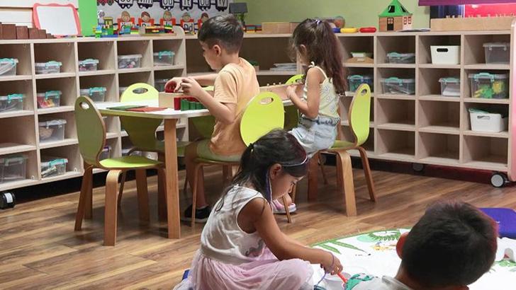 Çalışan anne babaların zorlu seçimi: Anaokulu ve bakıcı fiyatları 1 yılda yüzde 150 arttı