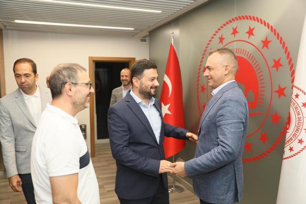 Kağıthane Belediye Başkanı Öztekin’den, Çevre, Şehircilik ve İklim Değişikliği İl Müdürü Batur'a ziyaret
