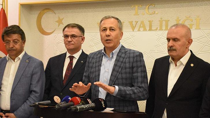 Bakan Yerlikaya, Van'da 'Türkiye'nin Huzuru' toplantısına başkanlık etti