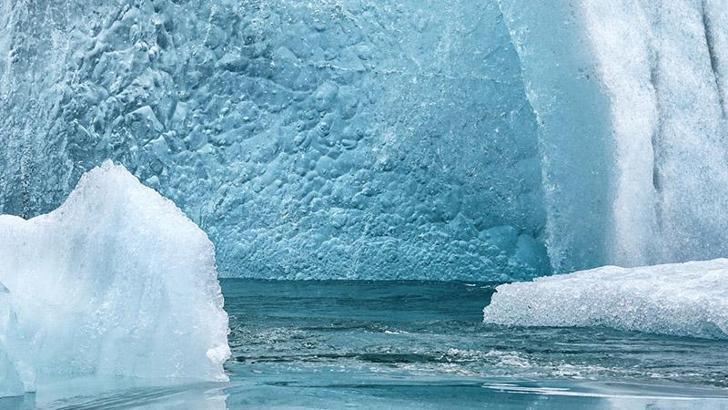 İzlanda’da buz mağarası çöktü: 1 ölü, 2 kayıp