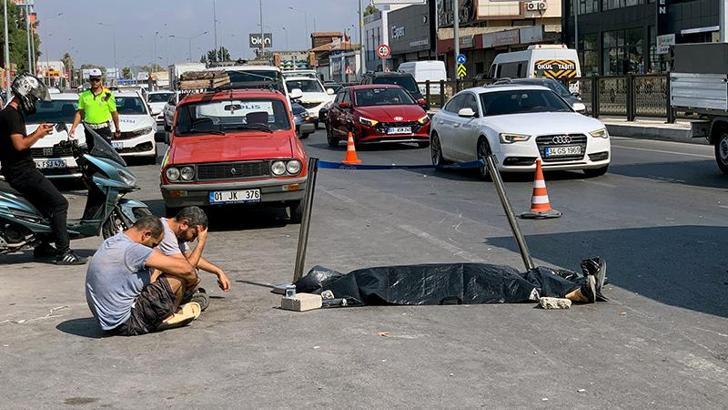 TIR'a çarpan motosikletteki kadın öldü; yakınları gözyaşı döktü